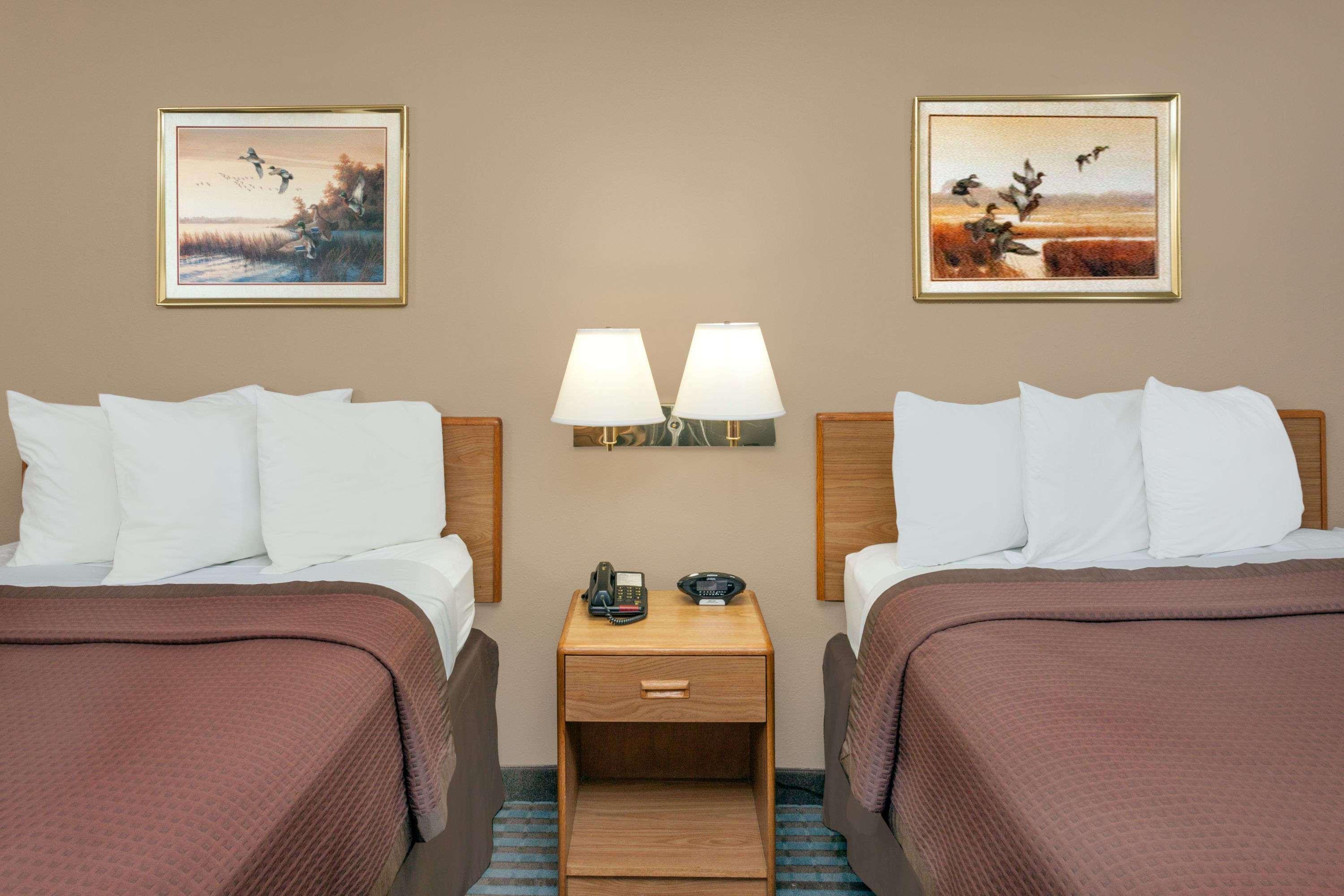 Days Inn By Wyndham Чарлстон Екстер'єр фото