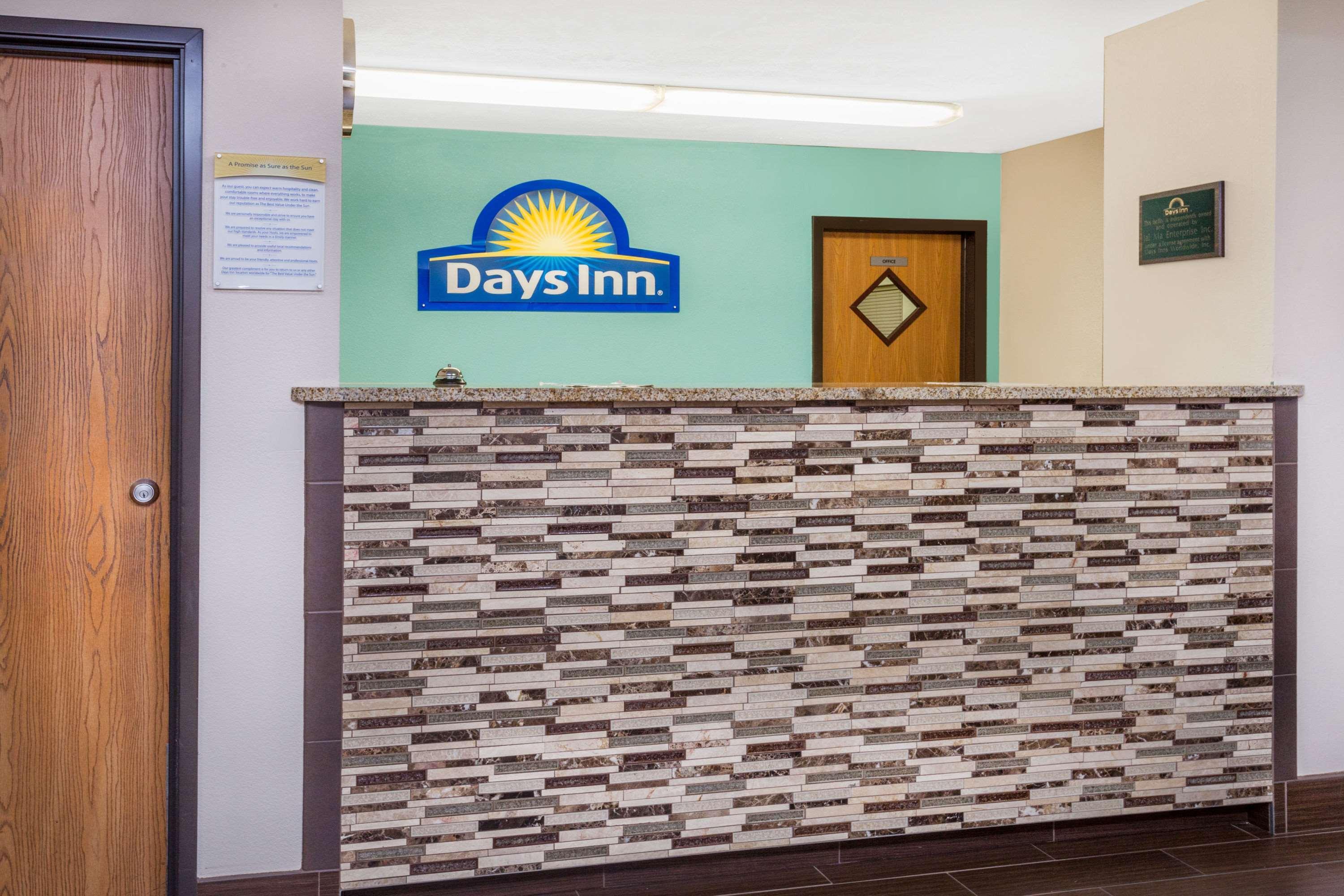 Days Inn By Wyndham Чарлстон Екстер'єр фото